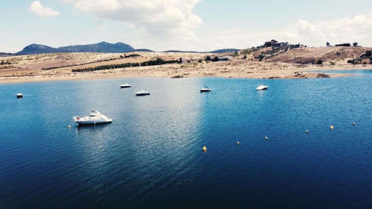 Casa En El Pantano De Orellana Orellana de la Sierra Exteriör bild